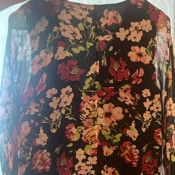 Equipment Natasha Floral Silk Shift Dress in size Small - Picture 11 of 11